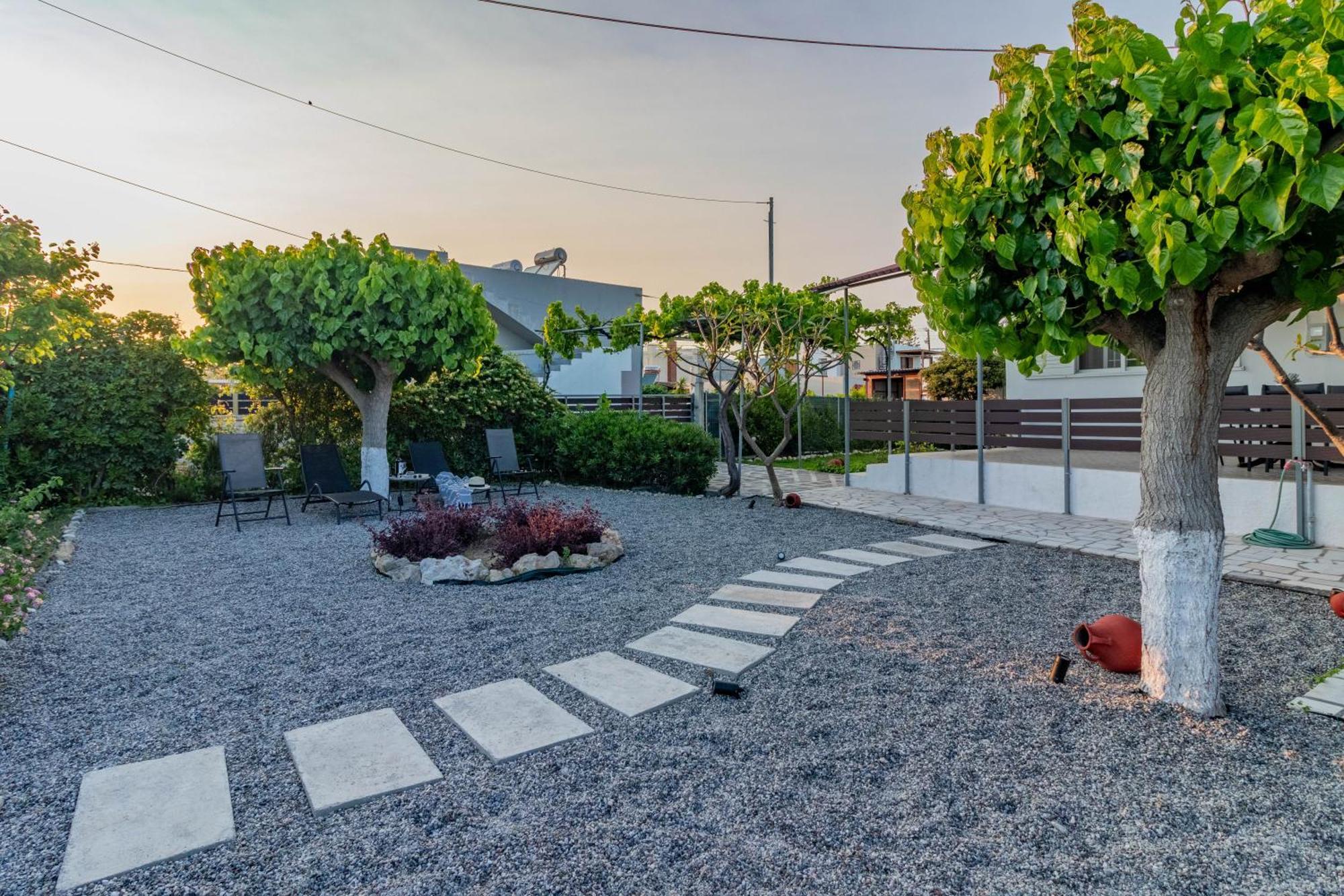 Beachside Apartment-2 *